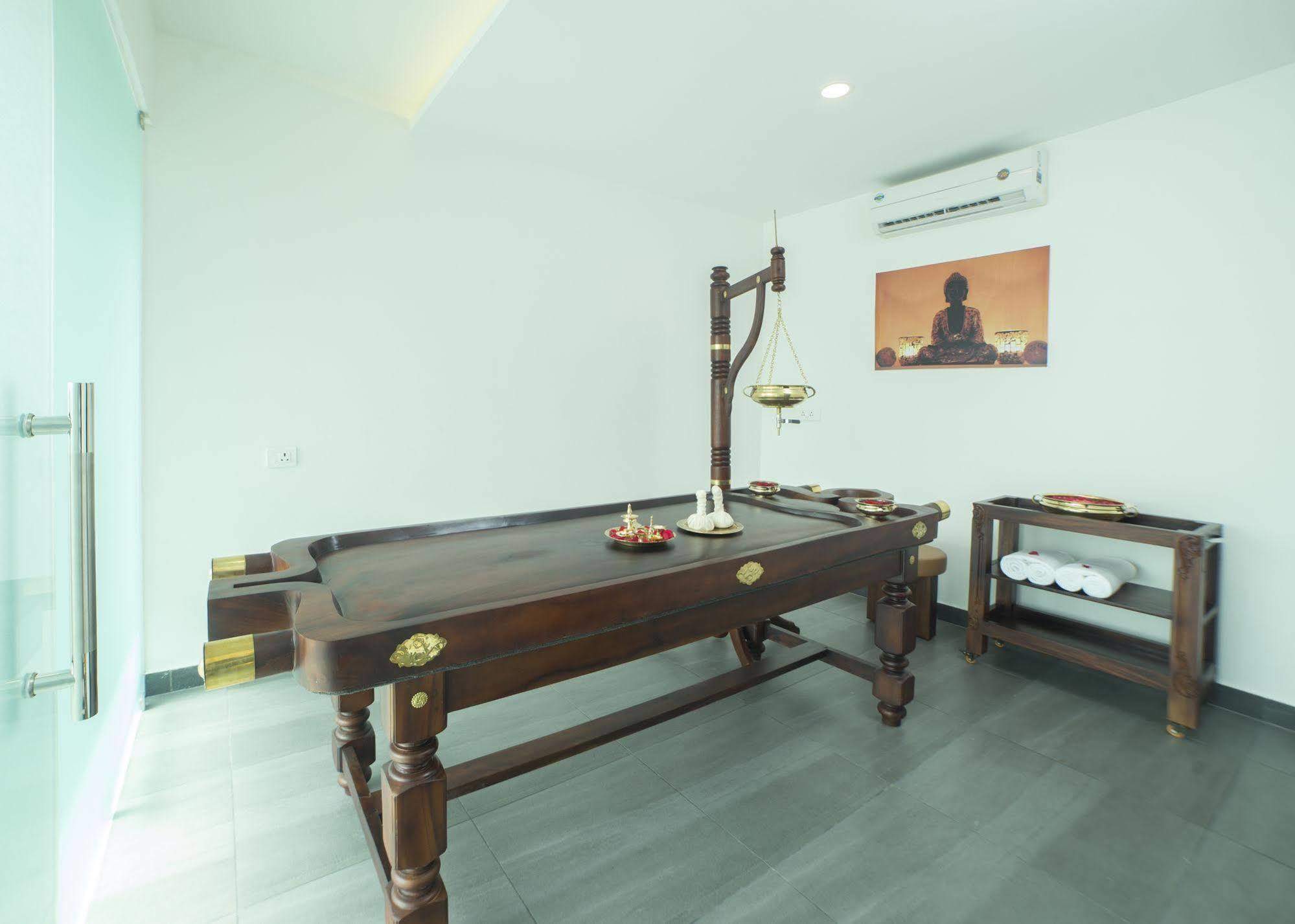 Hotel Rustic Leisures Llp Kochi Exteriér fotografie